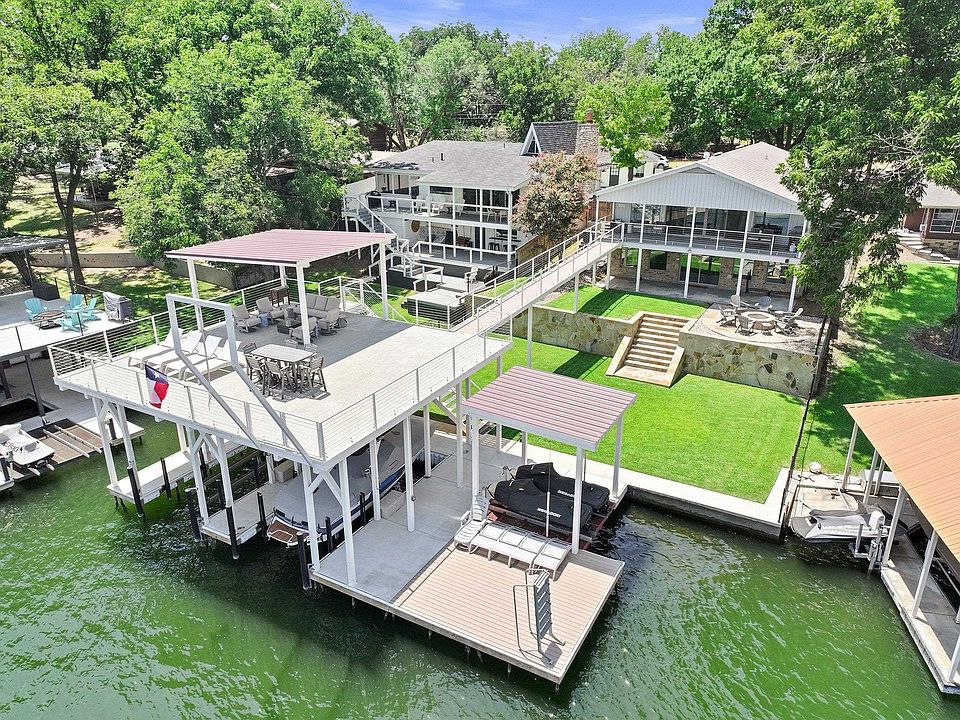 1st image of 2642 Williams Lakeshore