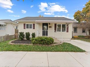 2130 Wellesley Ave, Windsor, ON N8W2E7