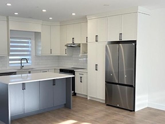 4th image of 32970 Tunbridge Ave #15