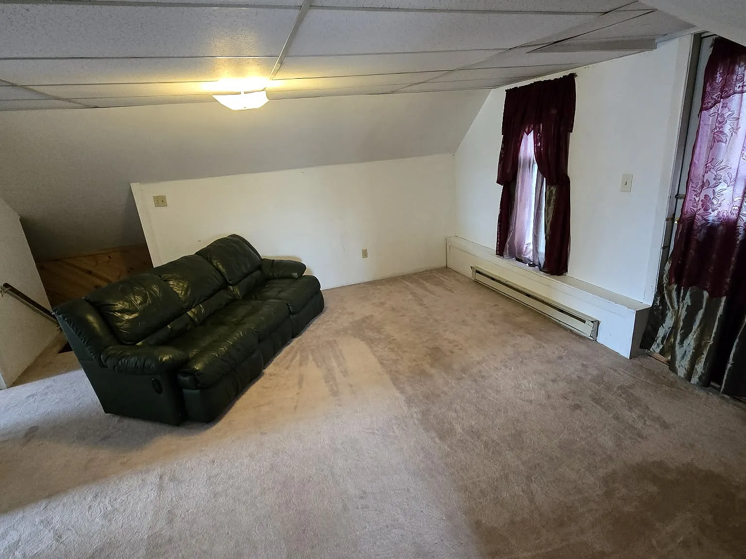 5 bed, 1.5 bath, 1200 sqft, $1,200 — Photo 3
