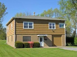 512 Burtner Rd, Natrona Heights, PA 15065