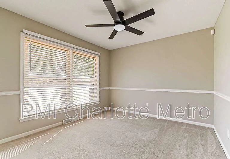 8615 Beechbrooke Rd — Photo 4