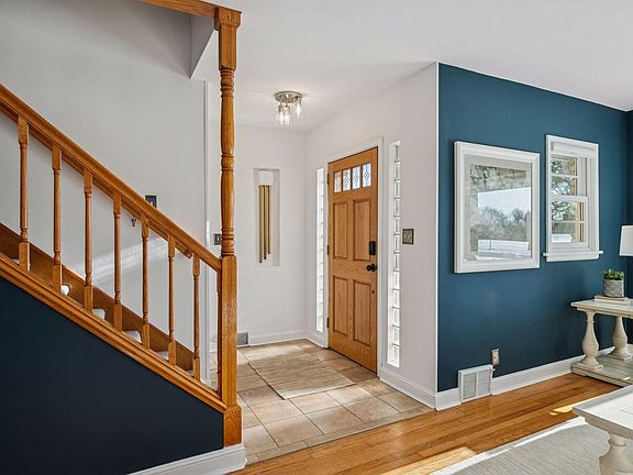 4th image of 3200 Manor Dr