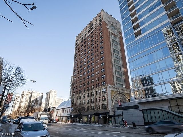 1st image of 1211 N La Salle St #403