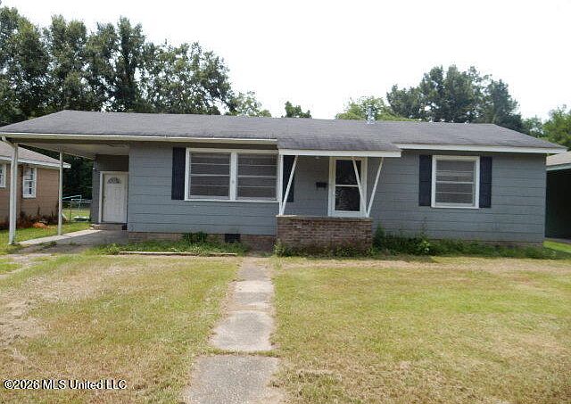 1st image of 313 Petal Dr