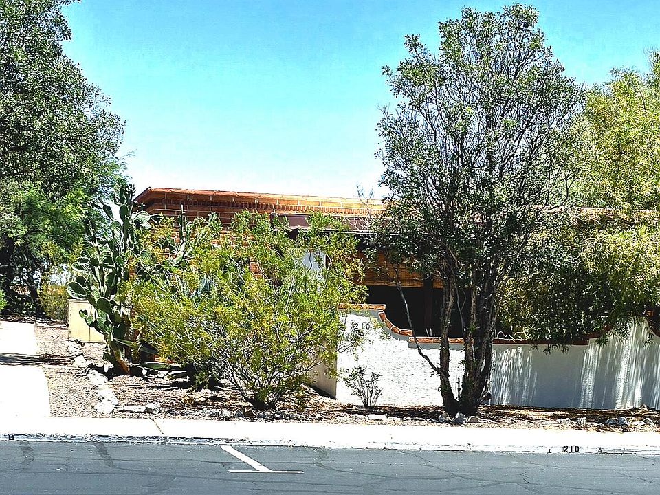 1st image of 210 W Camino Alameda