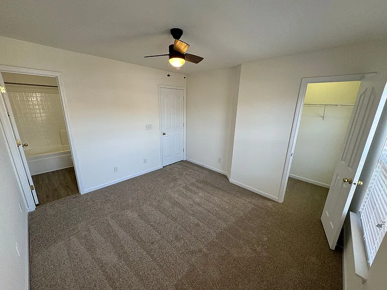 6918 Creft Cir — Photo 12