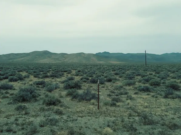 Sunset Hills Dr, Yerington, NV 89447