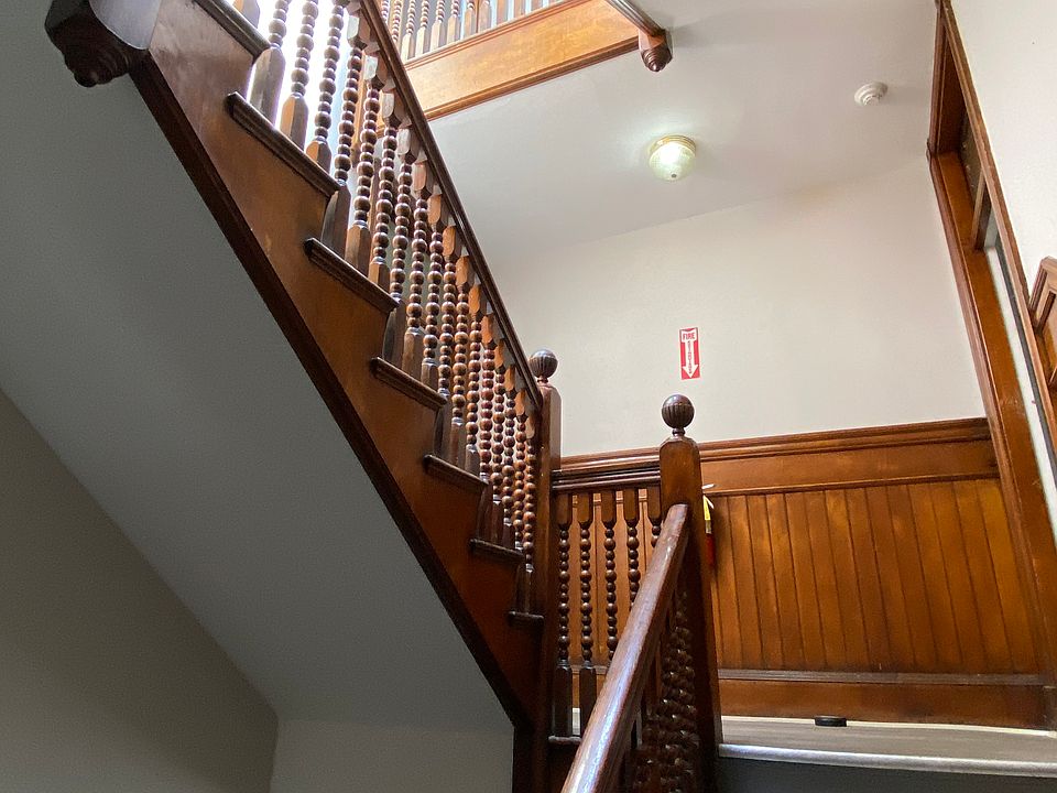 2nd image of 164 Washington Ave #7