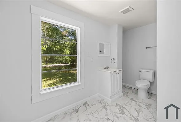 1540 Cleveland Ave SW — Photo 11