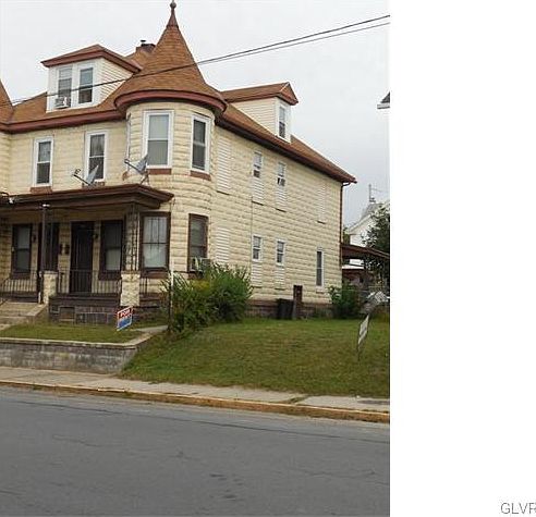2nd image of 404 Mahoning St