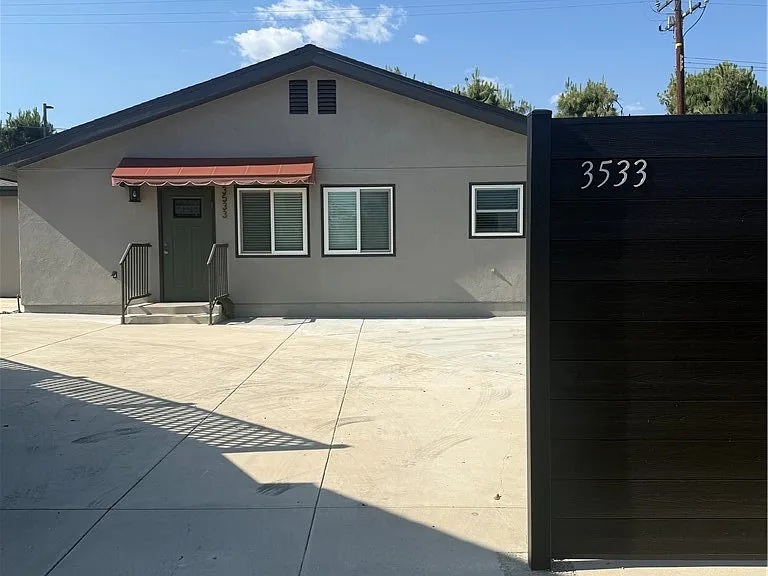 3533 Brandon St — Photo 2