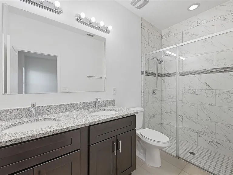 304 Begonia Ct — Photo 28