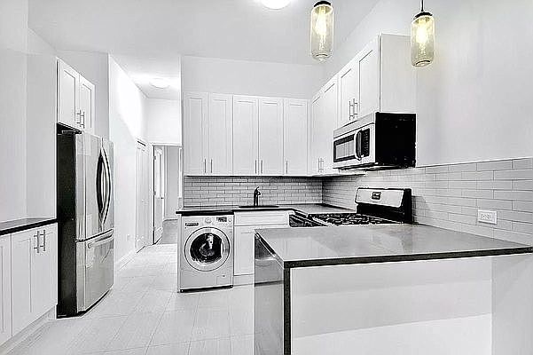 1st image of 298 Suydam St APT 2L