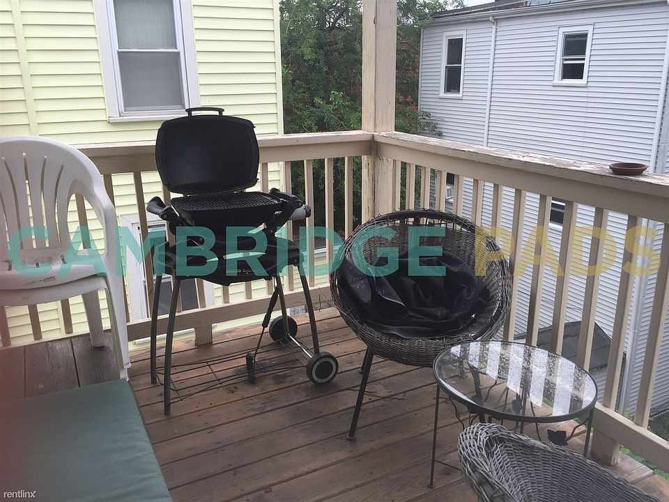 2nd image of 21 Valentine St