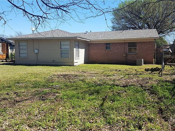 3rd image of 5620 Cloverdale Dr