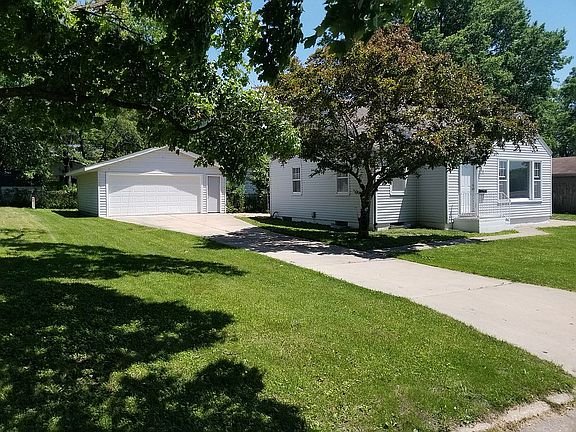 lots of off street parking