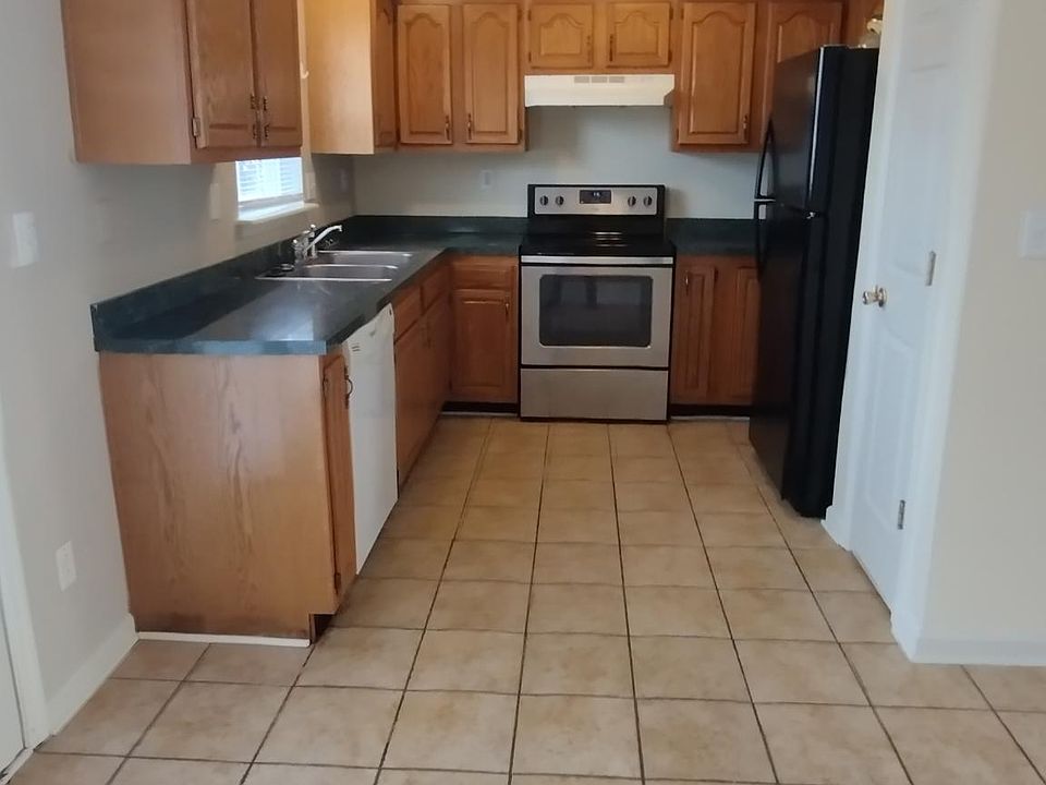 1st image of 717 Morgan Hills Dr