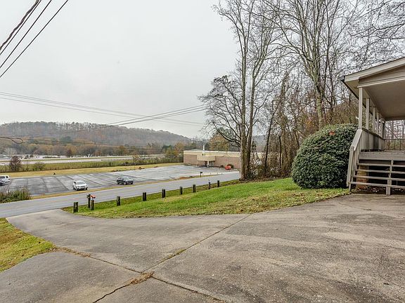 2nd image of 6531 Old Dayton Pike