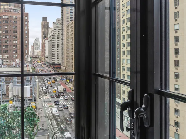 959 First Avenue image 7 of 20