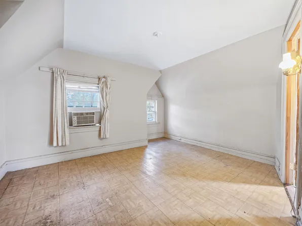 770 Argyle Road image 21 of 25