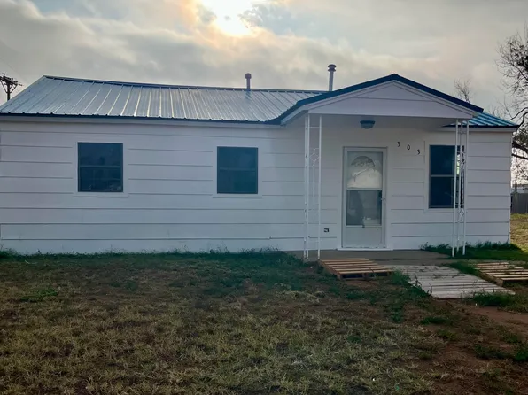 303 Avenue F, Levelland, TX 79336