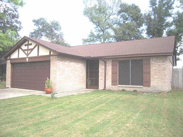 1st image of 10714 Ambergate Dr