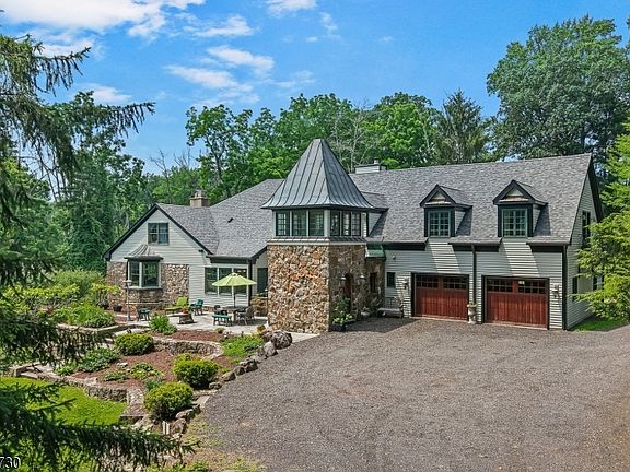 2nd image of 121 Stanton Mountain Road