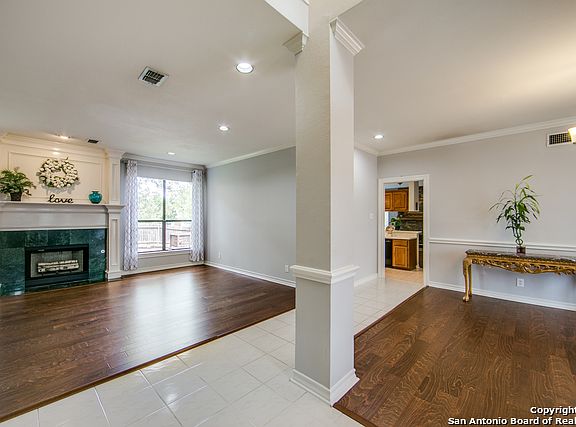 4th image of 16106 Robinwood Ln