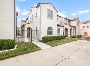 52 Village Ln, Colleyville, TX 76034
