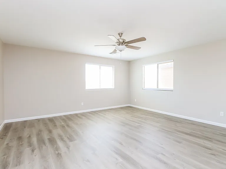 37766 N Sandy Dr — Photo 6