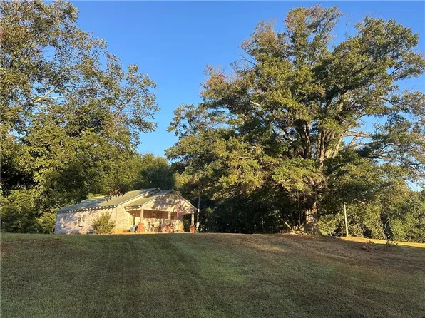 2975 Toms Creek Rd, Martin, GA 30557