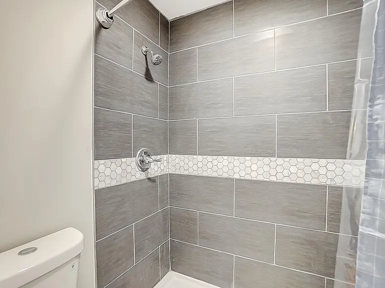 2341 Burnet Ave #1 — Photo 9