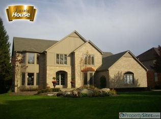 3212 Kenwood Dr, Rochester Hills, MI 48309