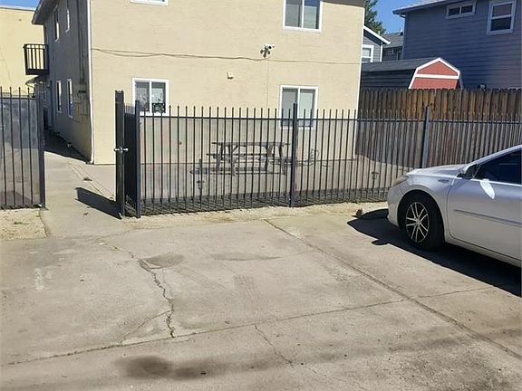 4th image of 3520 Y St APT 1