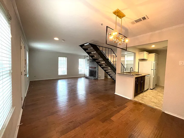 5534 Beverlyhill St — Photo 12