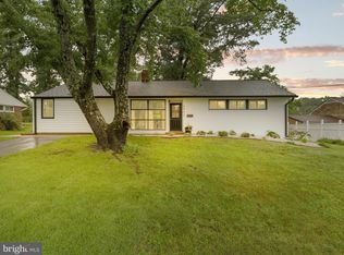 5902 Amelia St, Springfield, VA 22150