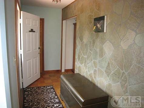 3rd image of 1125 Lucas Avenue Ext