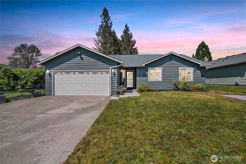5th image of 19750 SE 263rd Place