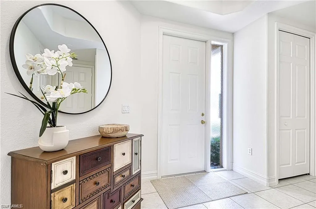2 bed, 2.0 bath, 2160 sqft, $7,500 — Photo 4