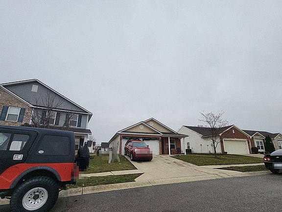 3rd image of 817 Daybreak Dr