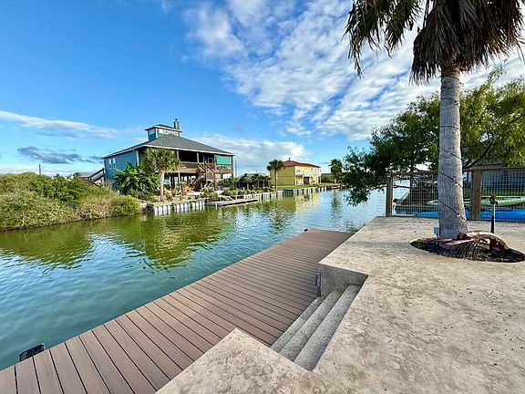 3rd image of 127 Copano Cove Rd