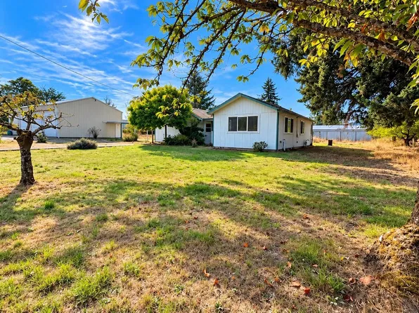 38140 Weirich Dr, Lebanon, OR 97355