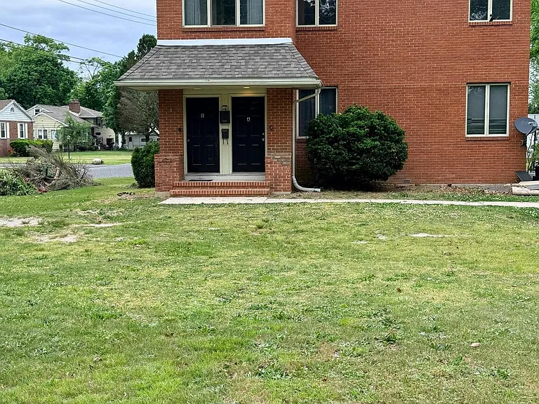 1134 E Park Ave — Photo 1