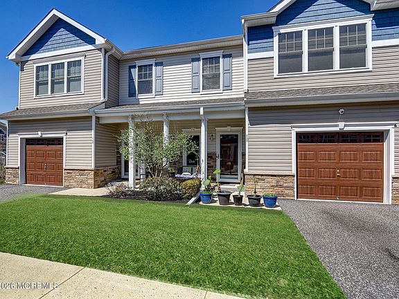 2nd image of 10 Arden Drive