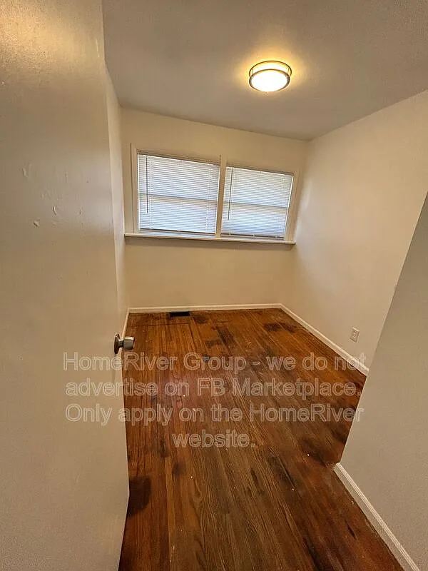 3 bed, 1.0 bath, 854 sqft, $1,450 — Photo 4