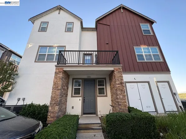 3986 Pino Grande Rd, Dublin, CA 94568