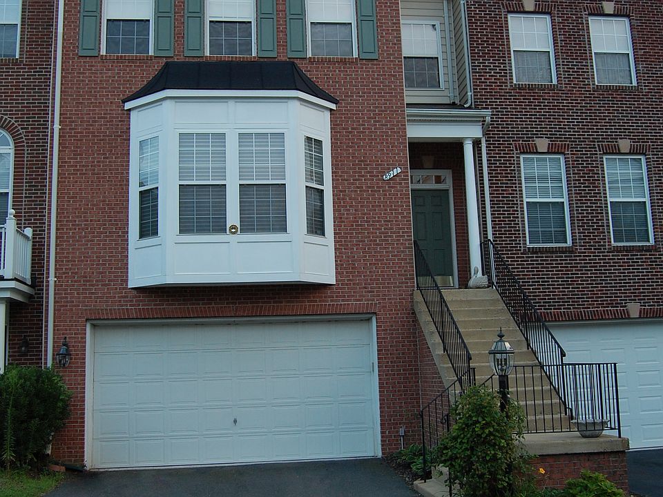 Front/2 car garage