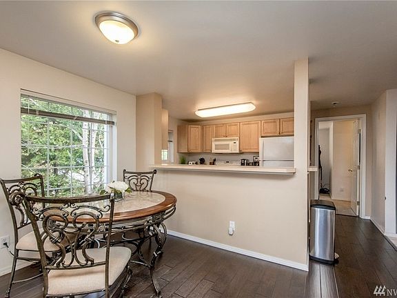 5th image of 13306 SE 272nd St APT F204