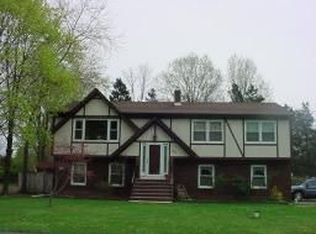 88 Willow Ave, Somerset, NJ 08873